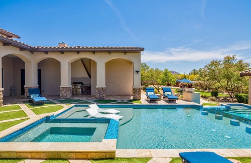 North Scottsdale Maison | Pools | Games | Firepit | Luxury Desert Paradise