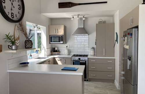 Pukehina Maison | Private Resort Style accommodation at Pukehina! Linen included