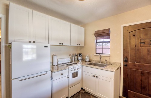 Centennial Hills Cottage | Private Retreat In Northwest Las Vegas For A Single Or Couple