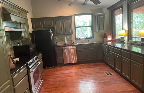 Gilmer Maison | Private retreat with 30 acre fishing lake