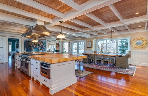 York Maison | Private Riverfront Estate w/heated pool and deep water dock