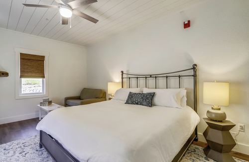 North Glade Hills Station Balnéaire | Private Rm 1, Handicap Accessible, 10 quiet acres