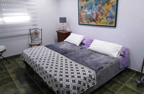 Camps Blancs Maison | Private rooms - Airport