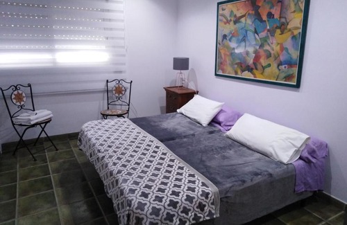 Camps Blancs Maison | Private rooms - Airport