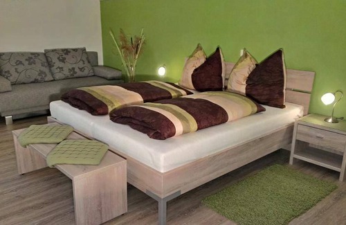 Pulkau Station Balnéaire | Chambre privée ∙ 1 chambre ∙ 3 personnes