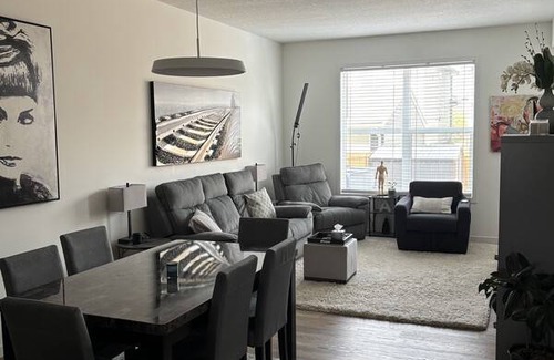 Southeast Calgary Station Balnéaire | Chambre privée ∙ 1 personne