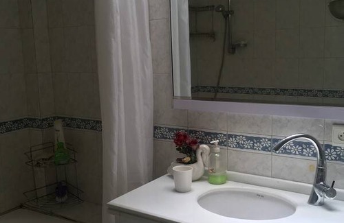 Tehran Province Station Balnéaire | Chambre privée ∙ 1 personne