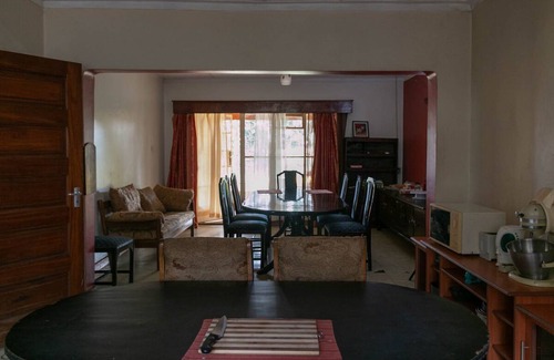Eldoret Station Balnéaire | Chambre privée ∙ 2 personnes