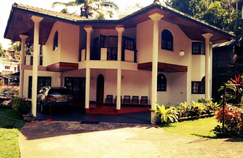 Kandy Station Balnéaire | Chambre privée ∙ 2 personnes