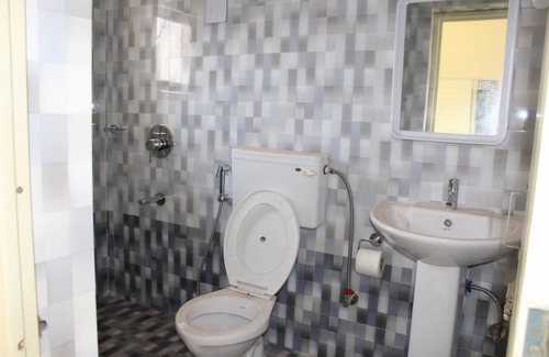 Bhubaneshwar Station Balnéaire | Chambre privée ∙ 2 personnes