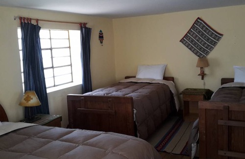 Urubamba Station Balnéaire | Chambre privée ∙ 3 personnes