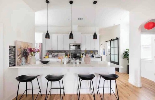 St. John - Coronado Hills Maison | [Private Room] Designer 10min dt Pet friendly 7min Park 5min Grocery Restaurant