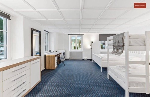 Dietikon District Appartement | Private room for four in lovely shared home