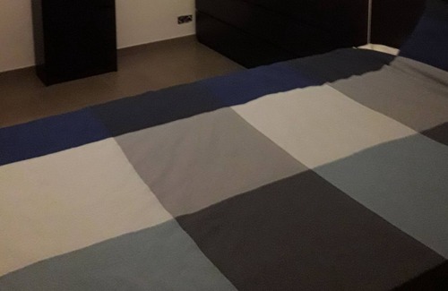 Nimy Lit Et Petit-Déjeuner | Private room in shared apartment. Very bright and spacious apartment