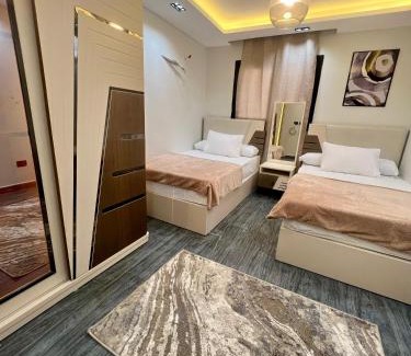 Al-Jumruk Appartement | Private Room in shared apartment with Sea View Balcony