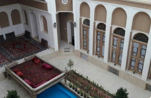 Ashkez̄ar Station Balnéaire | Chambre privée ∙ 3 personnes