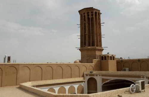 Ashkez̄ar Station Balnéaire | Chambre privée ∙ 3 personnes