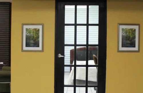 Hato Rey Central Appartement | Private Room Near Coliseo De PR Perfect For 2!!