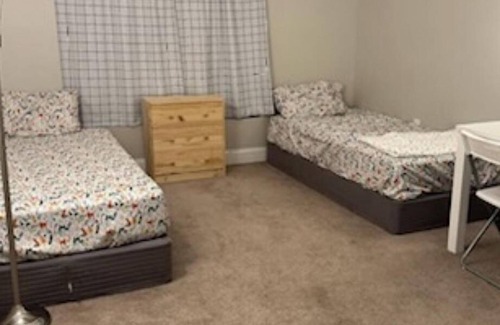 Medford Appartement | Private room only for female