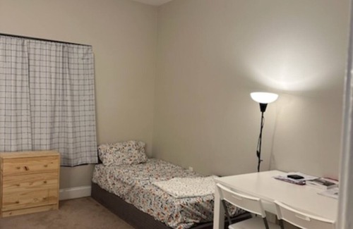 Medford Appartement | Private room only for female
