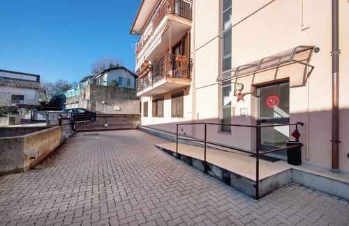 Cantu Appartement | Chambre privée 'Raffa-Ele' avec Wi-Fi et climatisation