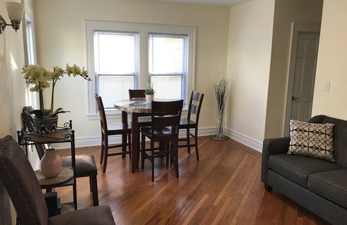Queens Maison | ** Chambre privée avec un nouveau mobilier moderne, tout compris