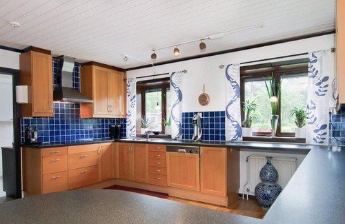 Umea Maison | Private Room with No Windows in Shared House-4