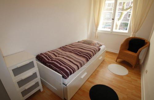 Oberdorla Maison | Private Room with Organic Breakfast near Hannover Messe