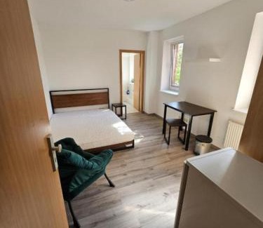 Ortsamt 5 Maison | Private room with private bathroom