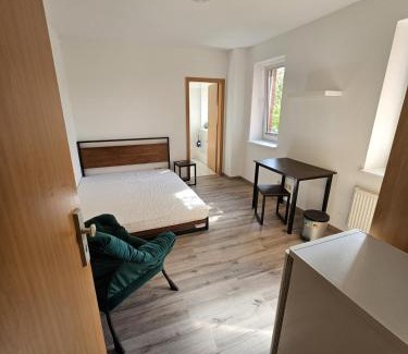 Ortsamt 5 Maison | Private room with private bathroom