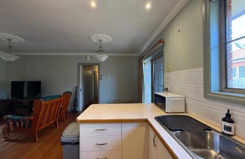 Bentleigh Maison | Private Rooms in Bentleigh 1 min to Train Station, Cafes and close to Monash Uni
