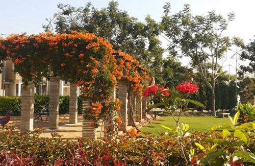 Malur Maison | Private Rooms in Villa
