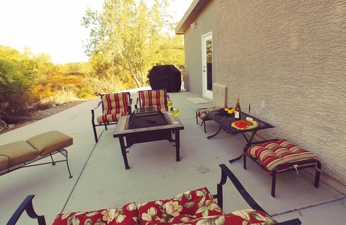 Anthem Maison | NOUVELLE LISTE Accommodation Rustic Sonoran Desert Accommodation - Horse Facilities!