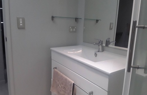 Tauranga Maison | PRIVATE, SECURE, CITY CENTER ROOM A3