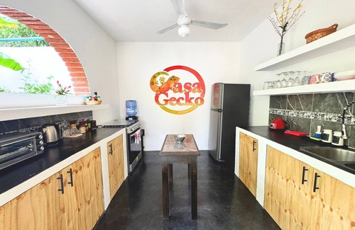 Brisas de Zicatela Maison | Private setting - Steps to Beach and Market - King beds - Pet friendly!