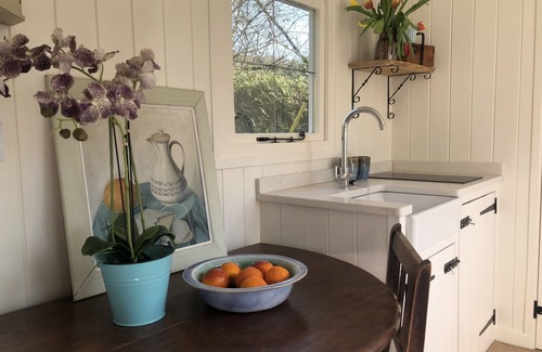 Eleighwater Cabine | Private Shepherd’s Hut