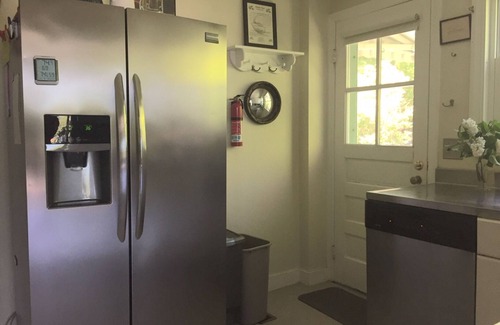 Gloucester Cottage | Privé, emplacement Landmark, Single Family Beach House
