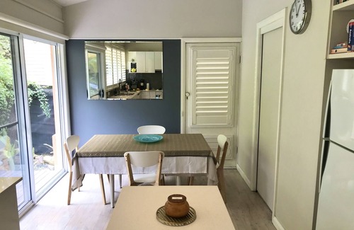 Nelson Bay Maison | Retraite familiale privée et spacieuse avec climatisation et piscine.