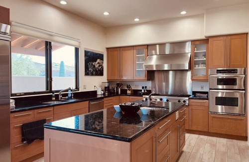 North Scottsdale Maison | Private Spanish style estate with large terraces and hot tub with expansive pool