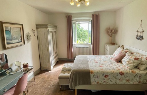 Tuoro sul Trasimeno Autre | Private Stone Cottage with Starlink & Lake Views - Remote Workers' Dream!