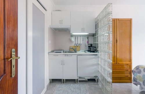 Gambelas Maison | Private Studio - A/C