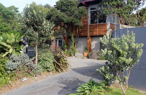 Raumati South Appartement | Studio confortable privé-1 minute à pied de la plage