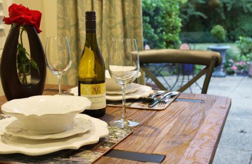 Hope Appartement | Private studio on Judi's Vineyard