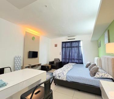 Wakaf Che Yeh Appartement | Private Studio Viana Court Service Apartment 4 with private parking