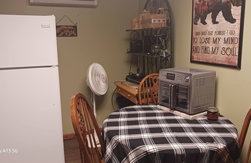 Newland Maison | Private Master Suite w/Laundry, Cooking, River Access, Storage, Large Dogs OK.