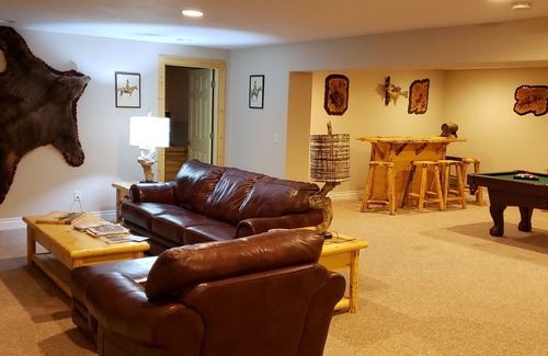 Cascade Appartement | Private suite just a short walk to Missouri River.