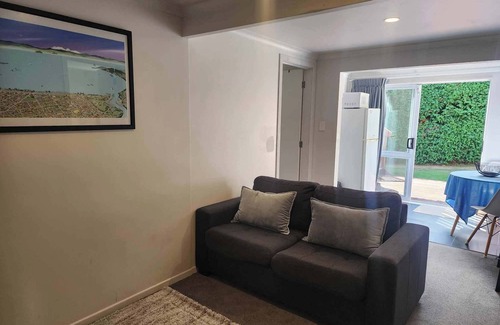 Taupo Appartement | Private Suite - Walk to Lake & Town