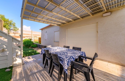 Shadmot Dvora Maison | Private sweeming pool surrounded by nature .3 bedroom suite 20m to the kineret