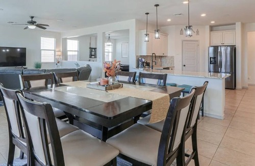 Maricopa Maison | Beautiful & Private Swim Up Oasis in charming Maricopa