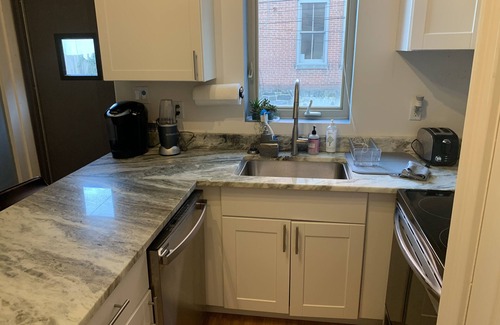 Downtown Wilmington Maison | Private townhouse near downtown and state park